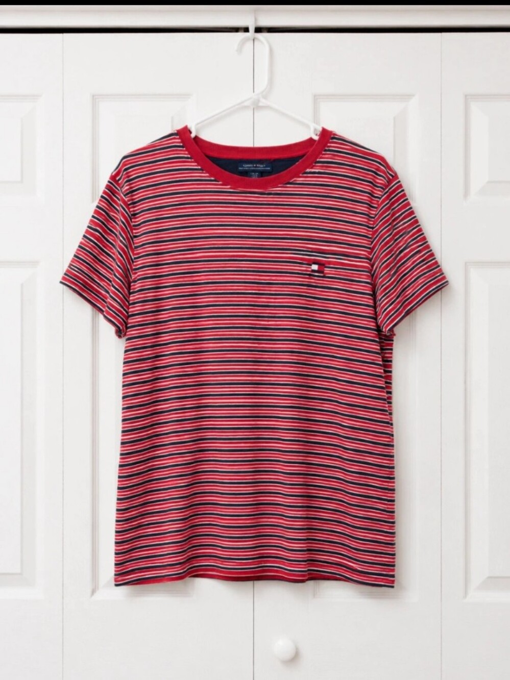 Vintage Tommy Hilfiger Striped T-Shirt Men’s Large Red Navy 90s Flag Logo Tee